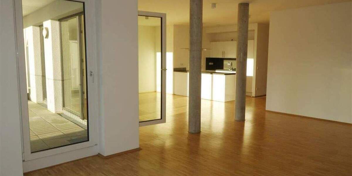 Zimmer Mönchengladbach Stadtmitte - 2 Zimmer, 103 m&sup2;, 1.379&euro; | Angebot:25778925