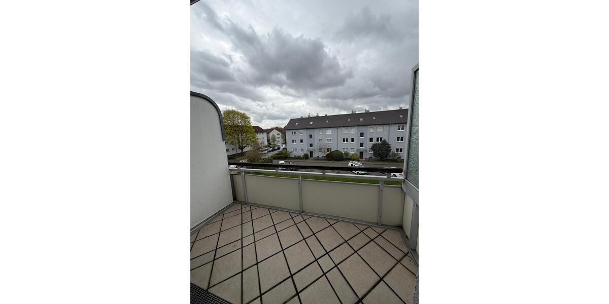 Etagenwohnung Düsseldorf Stadtbezirk 8 - 3 Zimmer, 47 m&sup2;, 1.220&euro; | Angebot:26049279