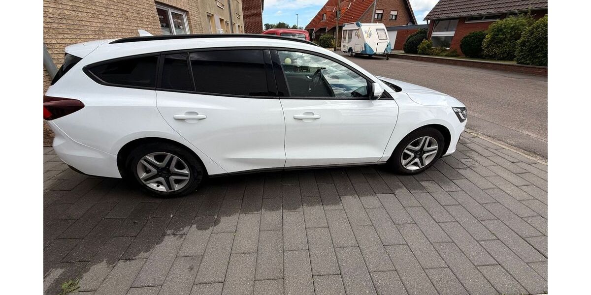Ford Focus 68.000 km 14.500 &euro; Mönchengladbach 41179