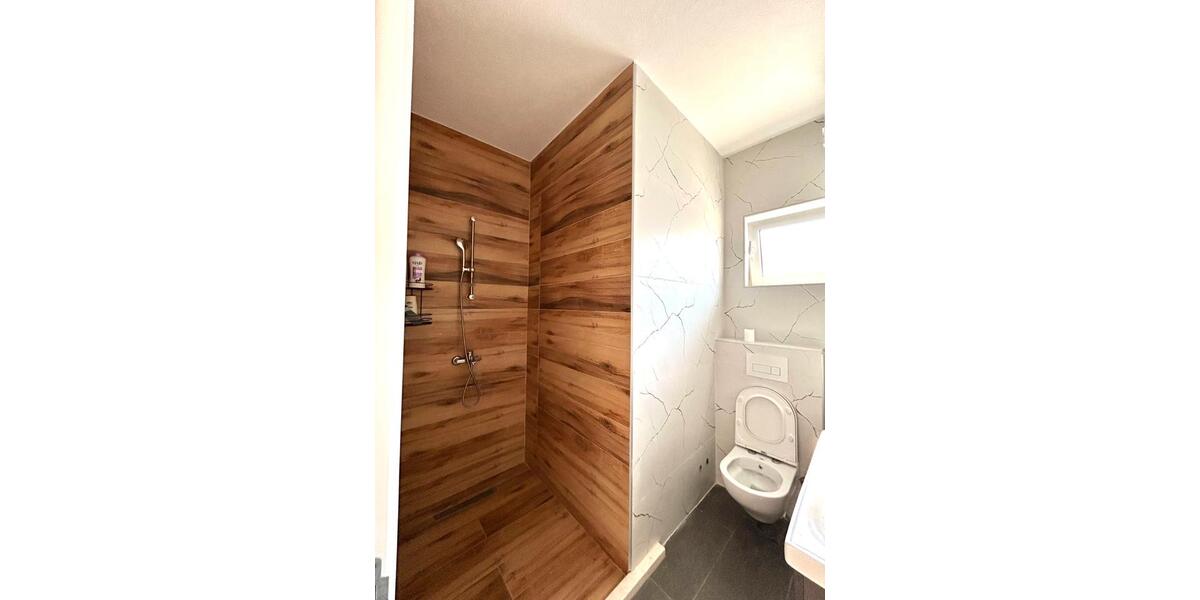 Villa Mönchengladbach Nord - 5 Zimmer, 168 m&sup2;, 199.000&euro; | Angebot:25986650