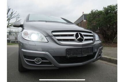 Mercedes-Benz B 200 105.000 km 5.750 &euro; Neuss 41468