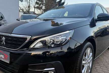 Peugeot 308 98.200 km 8.950 &euro; Mönchengladbach 41236