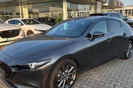 Mazda 3 7.765 km 24.900 &euro; Grevenbroich 41515