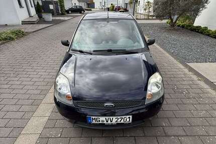Ford Fiesta 142.900 km 1.400 &euro; Mönchengladbach 41066