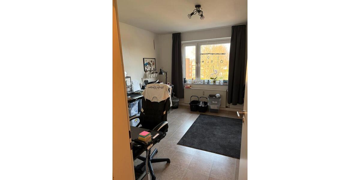 Etagenwohnung Mönchengladbach West - 4 Zimmer, 93 m&sup2;, 180.000&euro; | Angebot:26115478