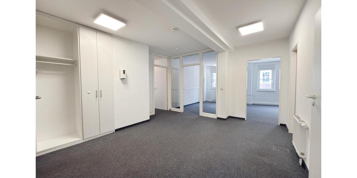 Gewerbeobjekt Düsseldorf - 3.757&euro; | Angebot:25896584