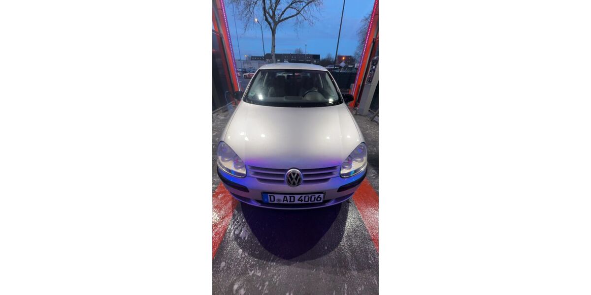 VW Golf 197.000 km 1.100 &euro; Düsseldorf 40227