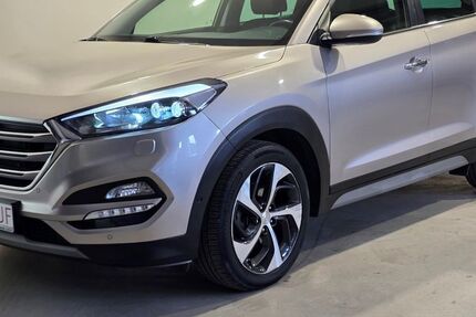 Hyundai TUCSON 67.450 km 14.980 &euro; Mönchengladbach 41061