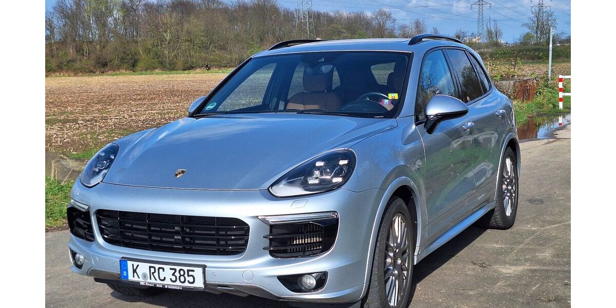 Porsche Cayenne 149.000 km 42.000 &euro; Düsseldorf 40215