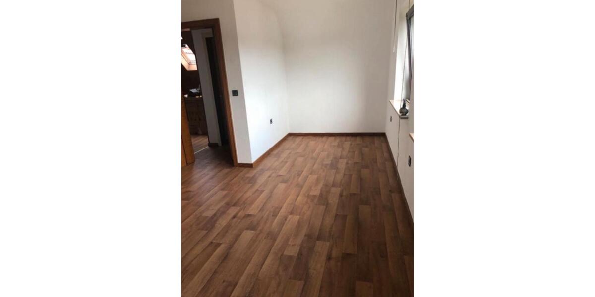 Dachgeschoßwohnung Kaarst - 2 Zimmer, 63 m&sup2;, 770&euro; | Angebot:26261708