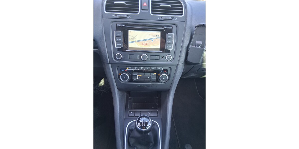VW Golf Variant 1,6 TDI Comfortline 168.000 km 4.890 &euro; Mönchengladbach 41061