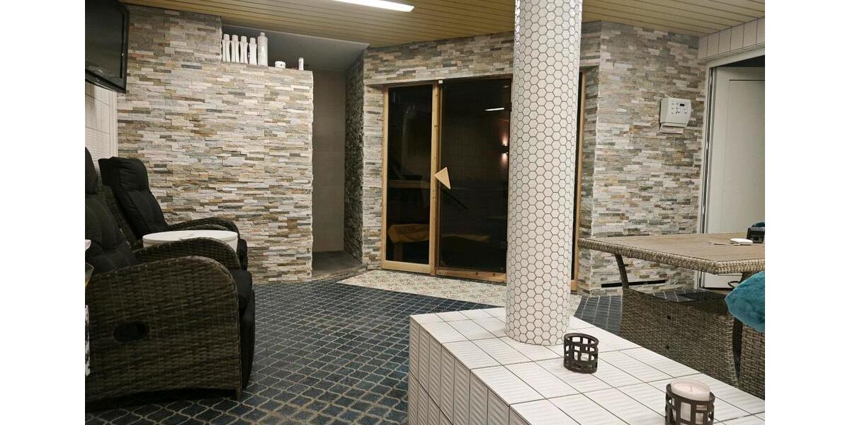 Einfamilienhaus Jüchen - 5 Zimmer, 200 m&sup2;, 3.400&euro; | Angebot:26248497