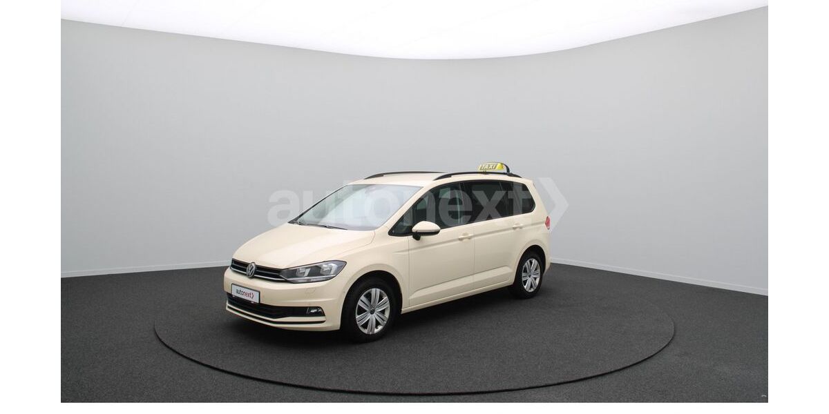 VW Touran 88.050 km 26.990 &euro; Mönchengladbach 41066