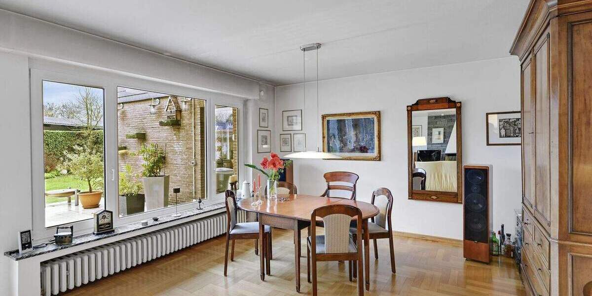 Einfamilienhaus Kaarst Vorst - 8 Zimmer, 272 m&sup2;, 849.000&euro; | Angebot:25694672