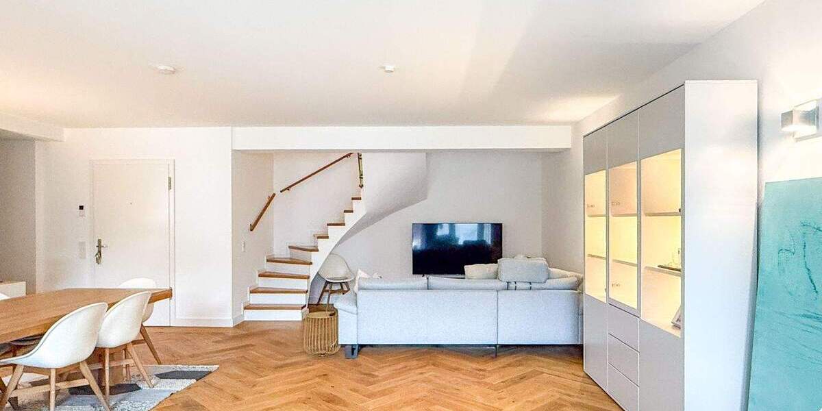 Etagenwohnung Düsseldorf Friedrichstadt - 3 Zimmer, 162 m&sup2;, 2.500&euro; | Angebot:25738818