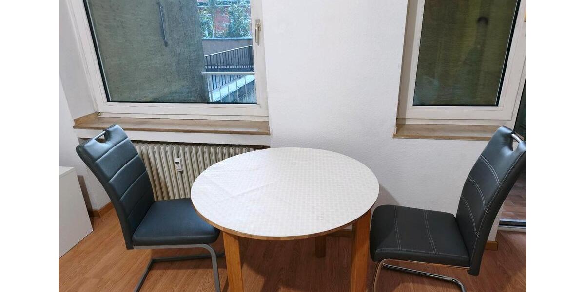 Etagenwohnung Düsseldorf Stadtbezirk 3 - 1 Zimmer, 33 m&sup2;, 1.300&euro; | Angebot:25404171