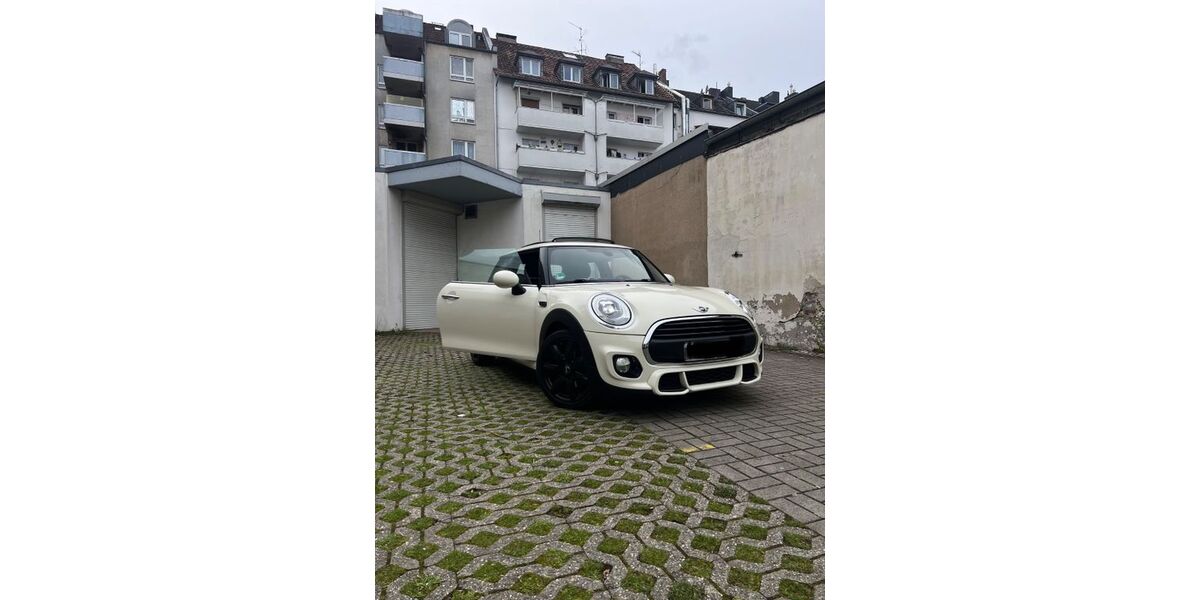 Mini ONE 65.000 km 12.450 &euro; düsseldorf 40591