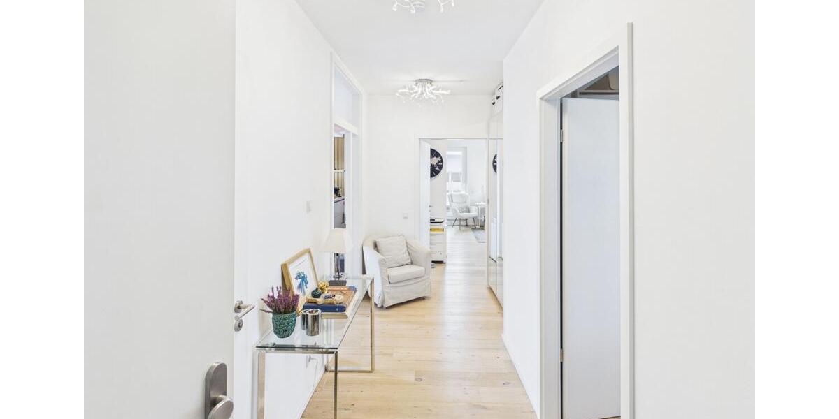 Dachgeschoßwohnung Pulheim - 4 Zimmer, 155 m&sup2;, 2.150&euro; | Angebot:26266804