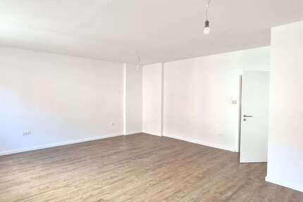 Wohnung Mönchengladbach - 2 Zimmer, 83 m&sup2;, 830&euro; | Angebot:26183148