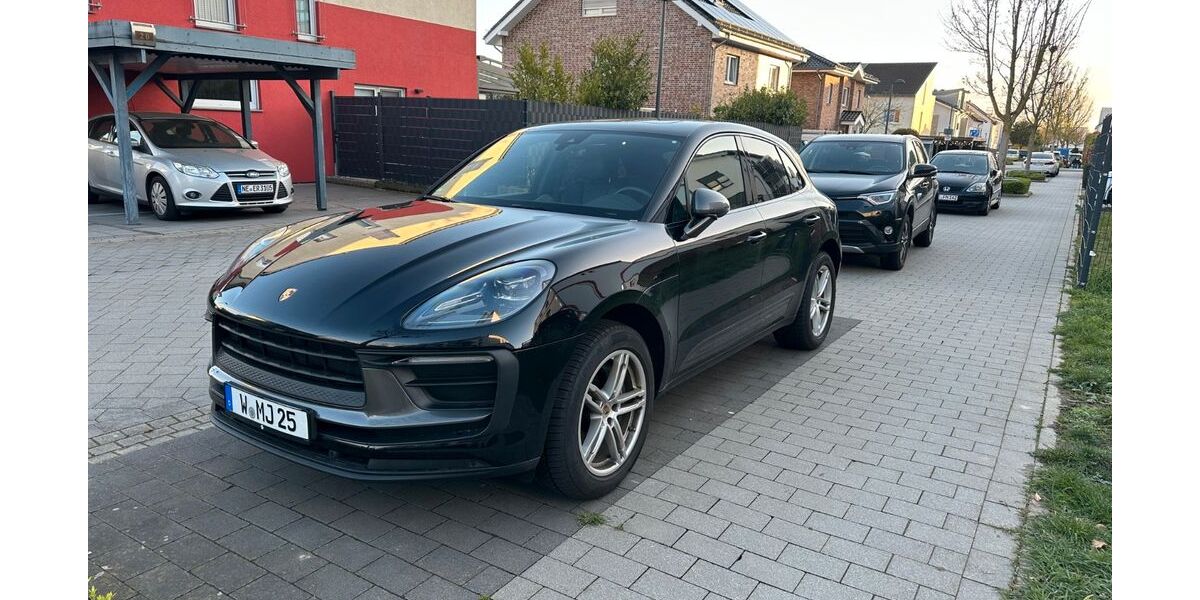 Porsche Macan 27.000 km 62.500 &euro; Düsseldorf 40215