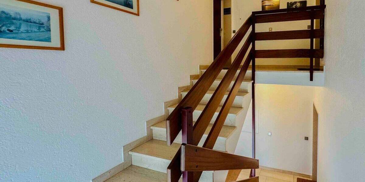 Etagenwohnung Neuss Rosellen - 2 Zimmer, 79 m&sup2;, 240.000&euro; | Angebot:26229587