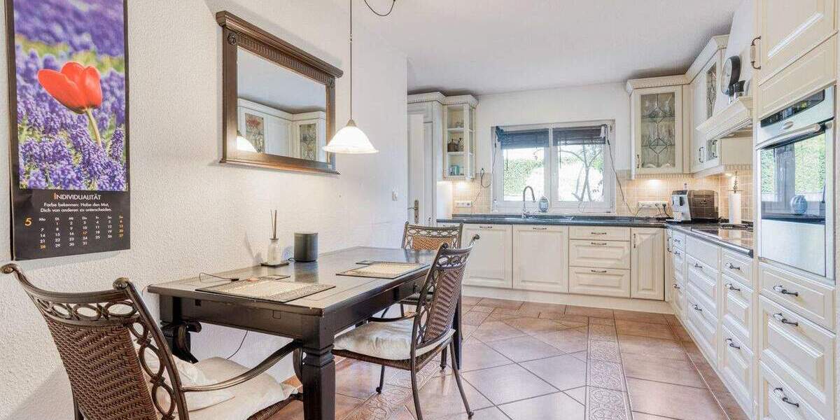 Einfamilienhaus Meerbusch Büderich - 6 Zimmer, 274 m&sup2;, 2.350.000&euro; | Angebot:25687681