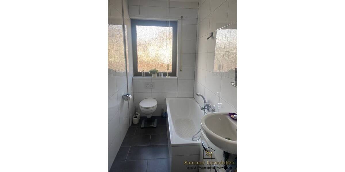 Etagenwohnung Mönchengladbach / Wickrath-Mitte Wickrath - 3 Zimmer, 76 m&sup2;, 990&euro; | Angebot:26204879