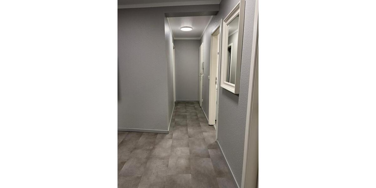 Etagenwohnung Düsseldorf - 2.5 Zimmer, 70 m&sup2;, 1.650&euro; | Angebot:26045515