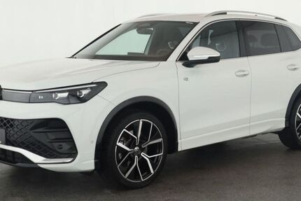 VW Tiguan 18.200 km 41.384 &euro; Düsseldorf 40233