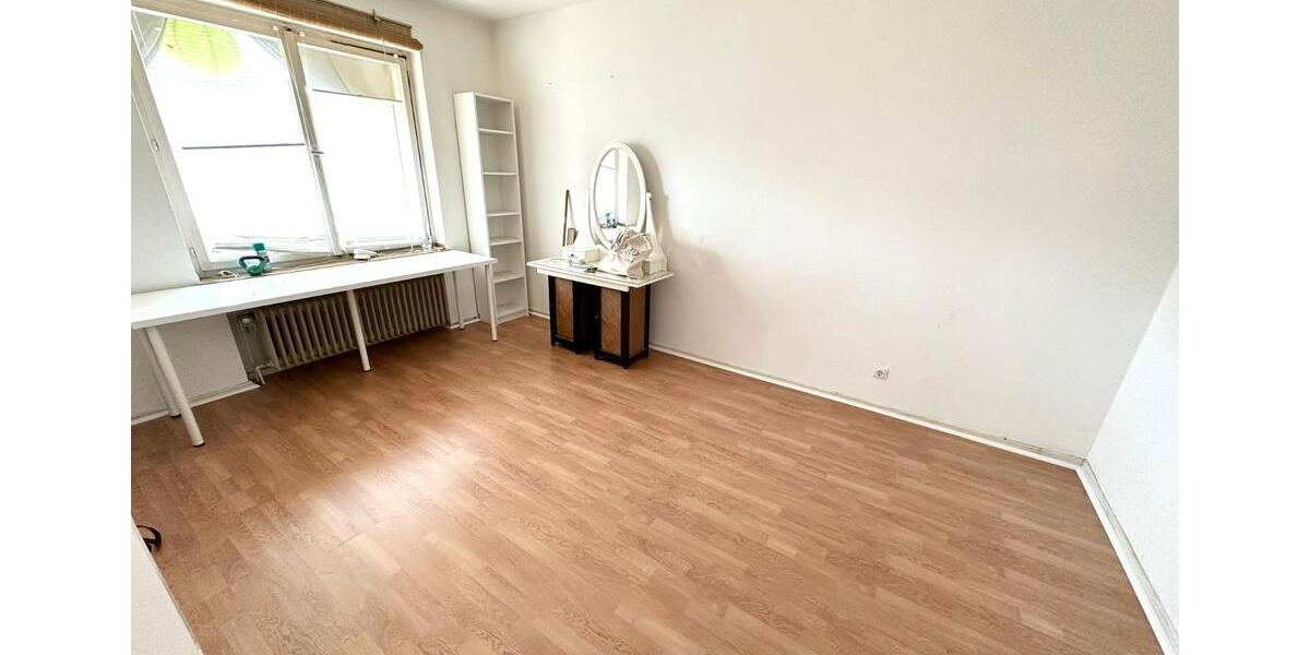 Etagenwohnung Mönchengladbach - 3 Zimmer, 82 m&sup2;, 155.000&euro; | Angebot:26967127