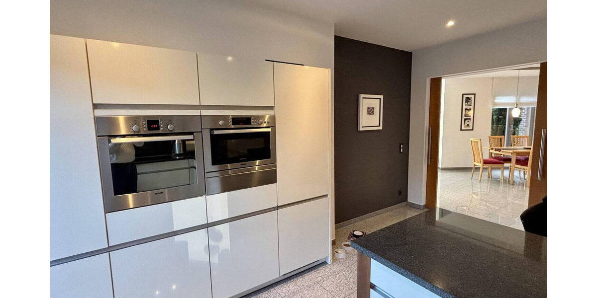 Einfamilienhaus Wassenberg - 9 Zimmer, 339 m&sup2;, 950.000&euro; | Angebot:26027509