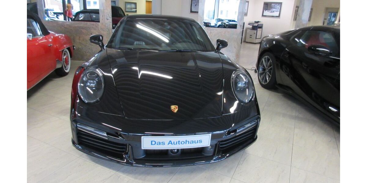 Porsche 992 4.900 km 275.990 &euro; Bergheim 50126