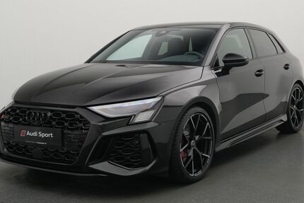 Audi RS3 40.681 km 53.988 &euro; Leverkusen 51373
