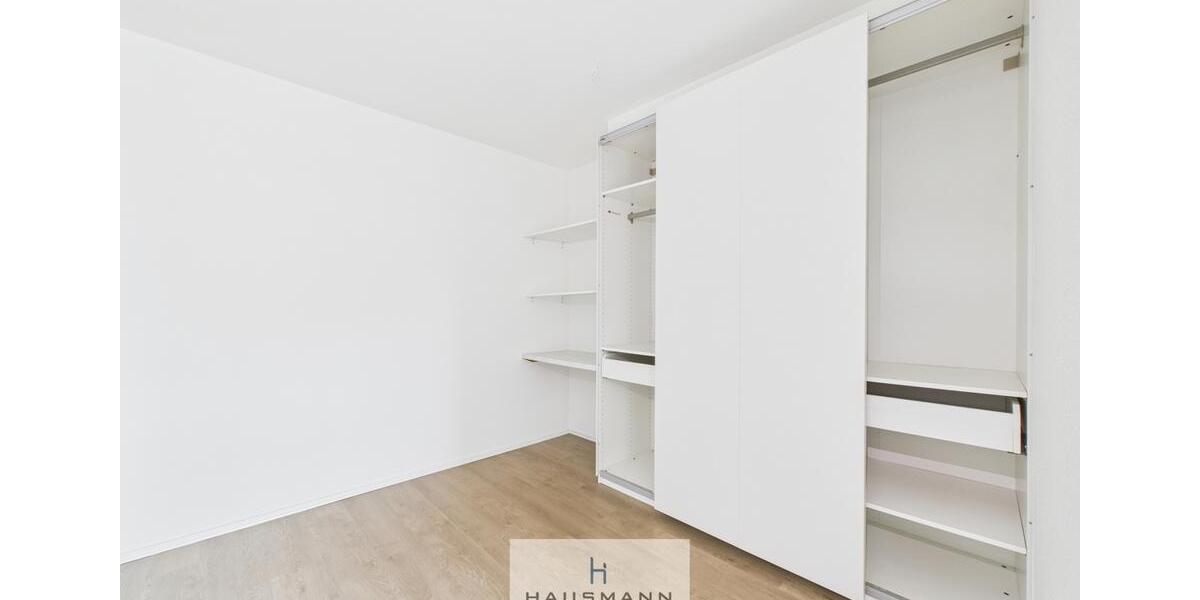 Etagenwohnung Düsseldorf Stadtbezirk 8 - 3 Zimmer, 109 m&sup2;, 1.250&euro; | Angebot:24157205