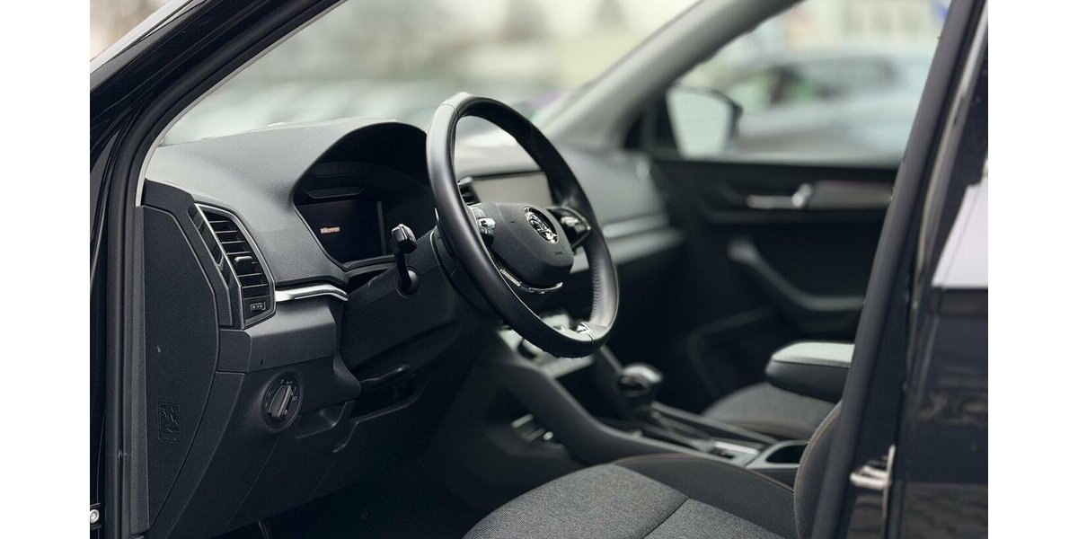 Skoda Karoq Clever/ Kamera / Virtual Cockpit / Keyless 36.000 km 24.890 &euro; Mönchengladbach 41066