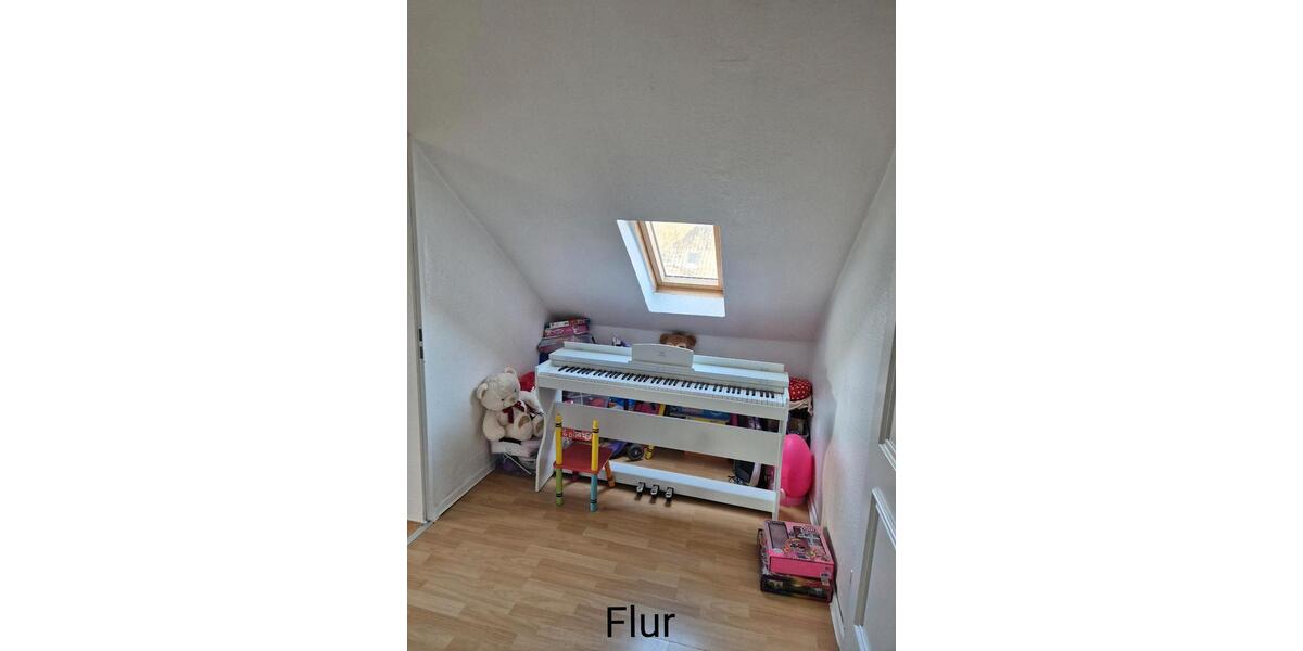 Dachgeschoßwohnung Krefeld Dießem - 2 Zimmer, 50 m&sup2;, 490&euro; | Angebot:25417042