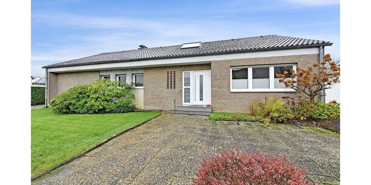 Einfamilienhaus Kaarst Vorst - 8 Zimmer, 272 m&sup2;, 849.000&euro; | Angebot:25694672