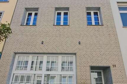 Haus Krefeld Cracau - 13 Zimmer, 288 m&sup2;, 439.000&euro; | Angebot:25301315