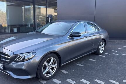 Mercedes-Benz E 200 59.400 km 27.900 &euro; Pulheim 50259