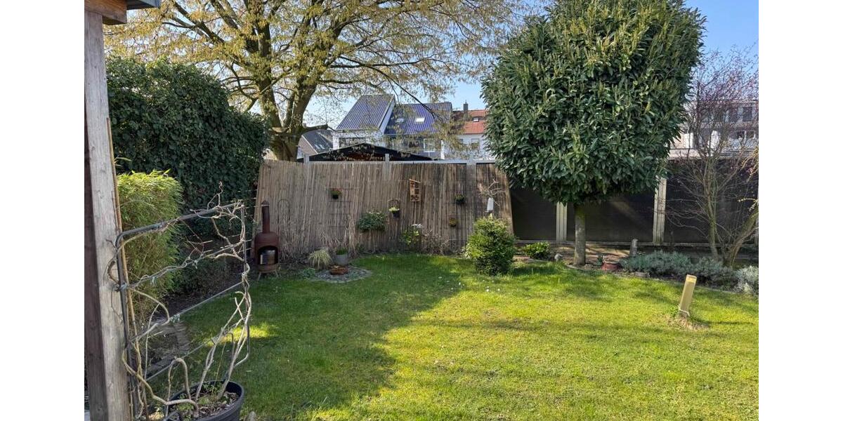 Bungalow Neuss Erfttal - 4 Zimmer, 119 m&sup2;, 550.000&euro; | Angebot:25982487