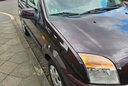 Ford Fusion 110.000 km 2.999 &euro; düsseldorf 40231