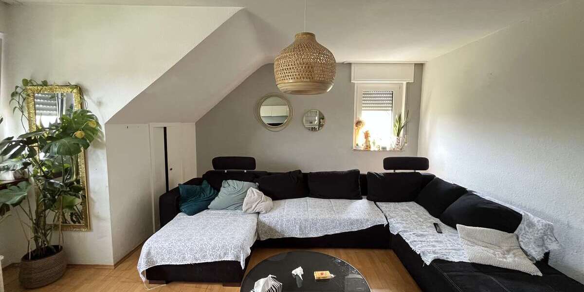 Etagenwohnung Düsseldorf Stadtbezirk 5 - 4 Zimmer, 98 m&sup2;, 279.000&euro; | Angebot:26111430
