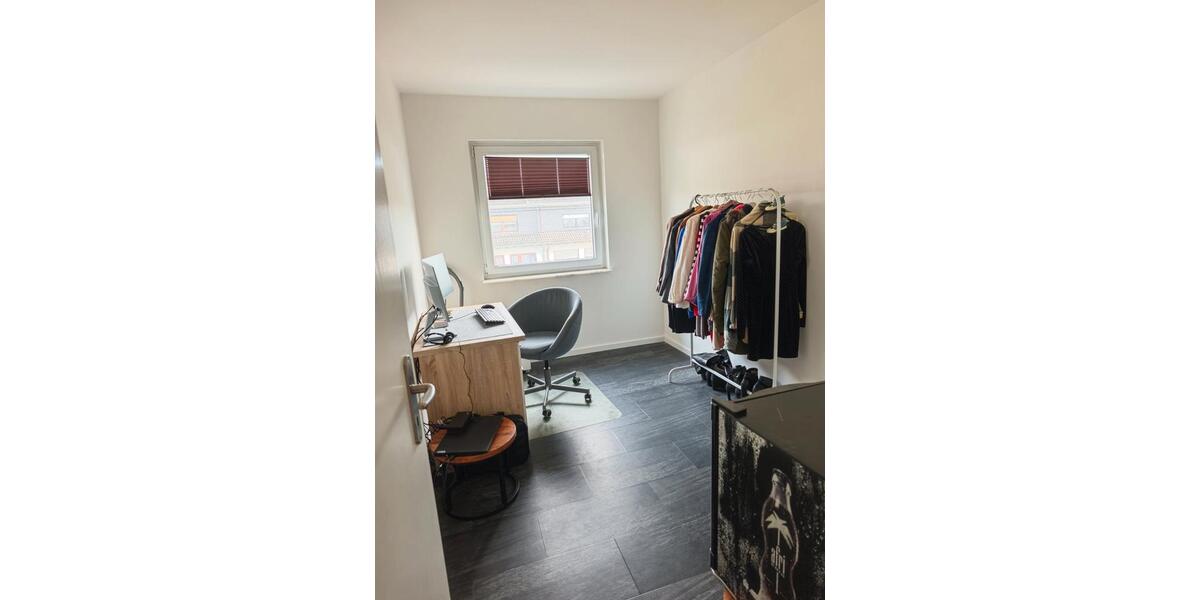 Etagenwohnung Kaarst - 4 Zimmer, 101 m&sup2;, 370.000&euro; | Angebot:26994501