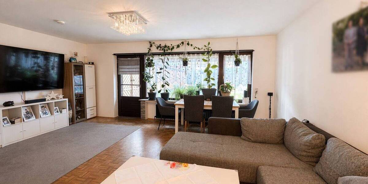 Reihenmittelhaus Grevenbroich Barrenstein - 5 Zimmer, 104 m&sup2;, 369.000&euro; | Angebot:26453260