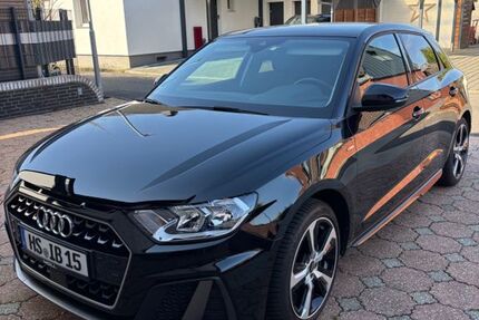 Audi A1 32.697 km 18.990 &euro; Erkelenz 41812