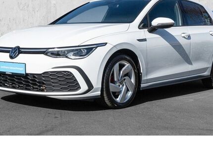 VW Golf 29.332 km 32.890 &euro; Düsseldorf 40474