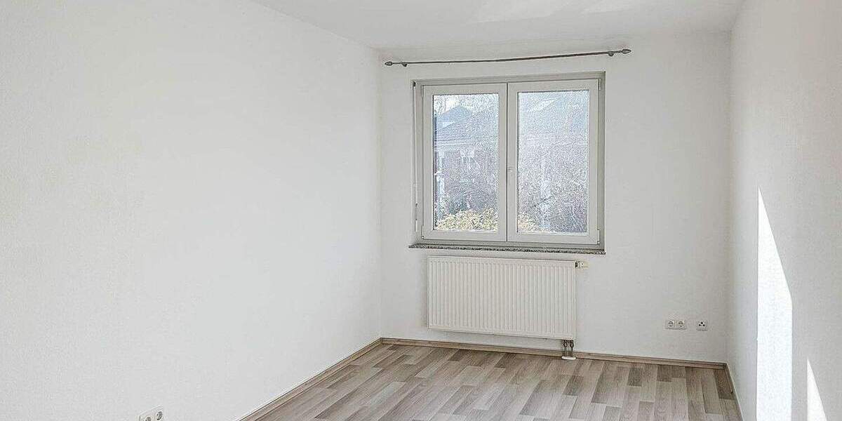 Doppelhaushälfte Düsseldorf Wittlaer - 5 Zimmer, 133 m&sup2;, 2.600&euro; | Angebot:25687680