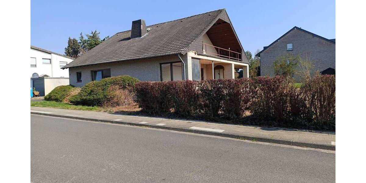 Einfamilienhaus Titz - 4 Zimmer, 120 m&sup2;, 300.000&euro; | Angebot:25970031