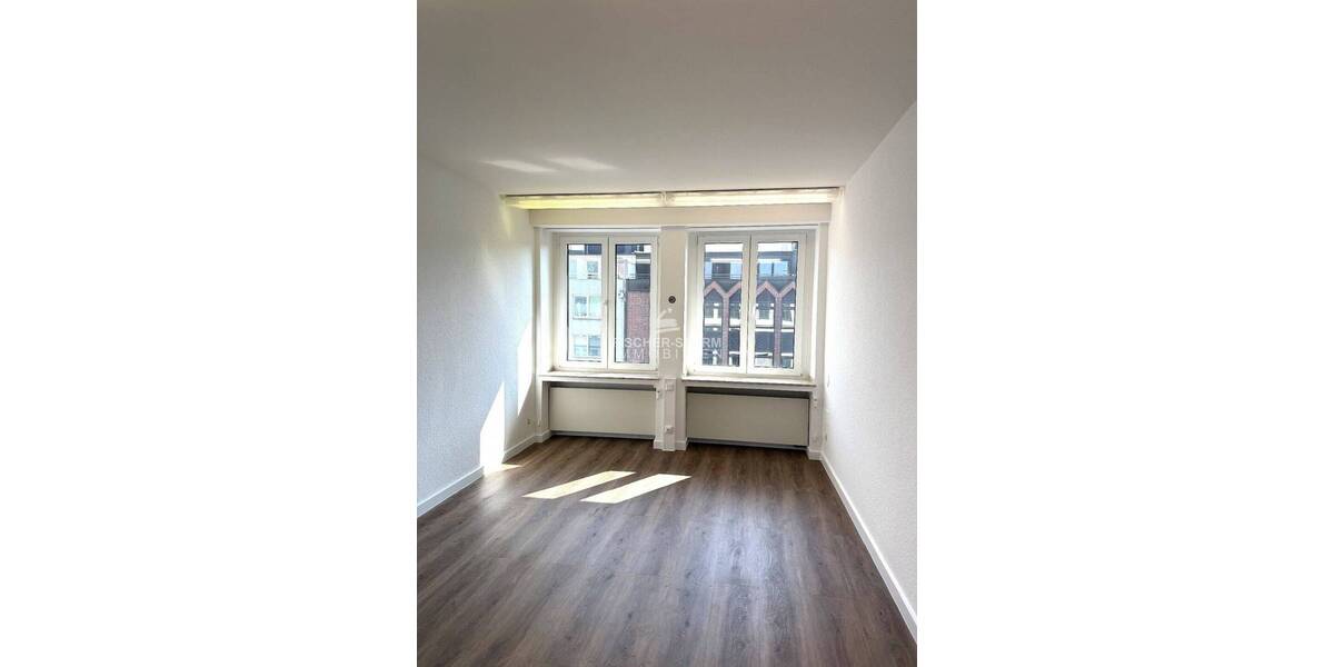 Gewerbeobjekt Düsseldorf Stadtmitte - 5 Zimmer, 104 m&sup2;, 1.360&euro; | Angebot:26346033