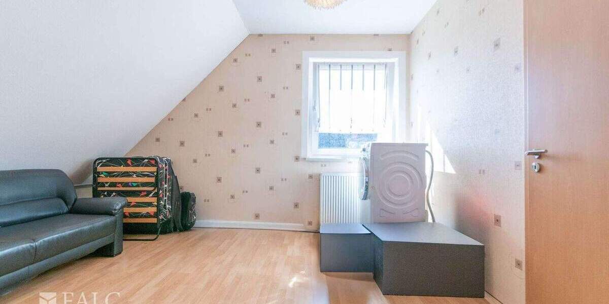 Einfamilienhaus Erkelenz Venrath - 7 Zimmer, 182 m&sup2;, 649.000&euro; | Angebot:25698264